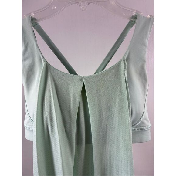 Lululemon Built in Bra Top in Mint Green Size 6 - Picture 3 of 8